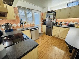 Photo 7- click for photo gallery